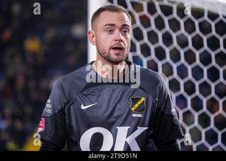 Breda, Niederlande. November 2023. BREDA, NIEDERLANDE - 24. NOVEMBER: Torhüter Roy Kortsmit vom NAC Breda trifft am 24. November 2023 im Rat Verlegh Stadion in Breda, Niederlande beim niederländischen Keuken Kampioen Divisie Spiel zwischen NAC Breda und FC den Bosch auf. (Foto von Gabriel Calvino Alonso/Orange Pictures) Credit: Orange Pics BV/Alamy Live News Stockfoto
