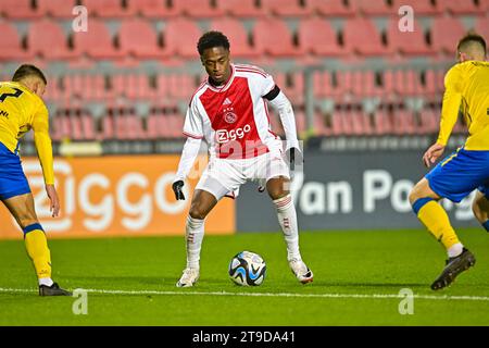Amsterdam, Niederlande. November 2023. AMSTERDAM, NIEDERLANDE - 24. NOVEMBER: Jaydon Banel von Jong Ajax in Aktion während des niederländischen Keuken Kampioen Divisie Spiels zwischen Jong Ajax und TOP Oss im Sportpark de toekomst am 24. November 2023 in Amsterdam. (Foto von Jan Mulder/Orange Pictures) Credit: Orange Pics BV/Alamy Live News Stockfoto