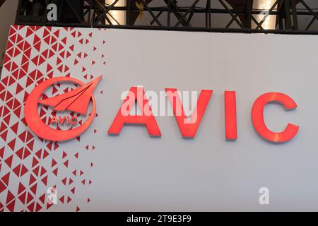 SHANGHAI, CHINA - 24. NOVEMBER 2023 - die AVIC Stand Industry Corporation of China auf der ersten Shanghai International Commercial Aerospace Industry E Stockfoto