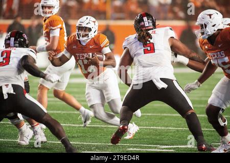 24. November 2023: Texas Longhorns Savion Red (17) in Aktion während des NCAA Football-Spiels zwischen der Texas Tech University im Darrell K. Royal Texas Memorial Stadium. Austin, Texas Mario Cantu/CSM Stockfoto