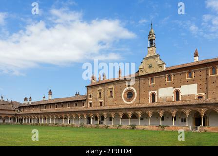 Certosa di Pavia (Lombardei, Italien), Kreuzgang der historischen Abtei Stockfoto