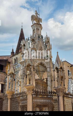 Einer der Scaliger Arches in Verona, Italien Stockfoto