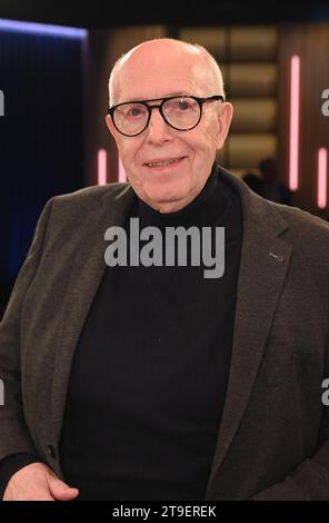 Köln, Deutschland. November 2023. Ehemaliger Fußballtrainer reiner Calmund als Gast in der WDR Talkshow Kölner Treff Credit: Horst Galuschka/dpa/Horst Galuschka dpa/Alamy Live News Stockfoto