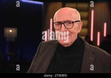 Köln, Deutschland. November 2023. Ehemaliger Fußballtrainer reiner Calmund als Gast in der WDR Talkshow Kölner Treff Credit: Horst Galuschka/dpa/Horst Galuschka dpa/Alamy Live News Stockfoto