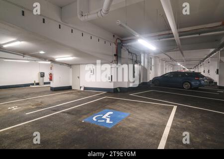 Wien, APCOA Garage Naschmarkt, Renovierung 2023 // Wien, APCOA Naschmarkt Parkplatz Stockfoto