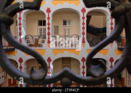 Budapest, Szenes Haus, Wohnhaus Thököly ut 46, István Nagy 1905-1906 // Budapest, Szenes House, Apartmenthaus Thököly ut 46, István Nagy 1905-1906 Stockfoto