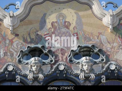 Budapest, Bankhaus Török, Szervita tér 3, Henrik Böhm, Ármin Hegedüs 1906, Mosaik von Miksa Roth // Budapest, Török Bank House (Türkisches Bankhaus), S Stockfoto