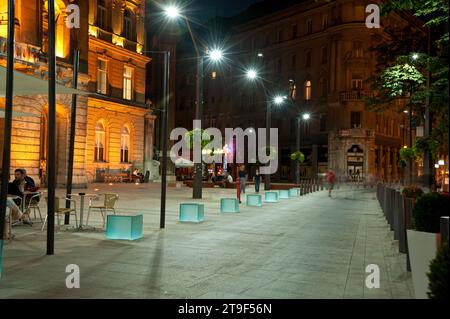 Budapest, Egyetem ter, Kecskemeti utca, Stadtgestaltung // Budapest, Egyetem ter, Kecskemeti utca, Urban Design Stockfoto