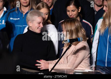 Rom, Italien. November 2023. Premierminister Giorgia Meloni und Bebe Vio (Foto: Matteo Nardone/Pacific Press/SIPA USA) Credit: SIPA USA/Alamy Live News Stockfoto