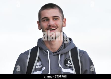 Zak Johnson von Hartlepool United während des Spiels der Vanarama National League zwischen Hartlepool United und Bromley im Victoria Park, Hartlepool am Samstag, den 25. November 2023. (Foto: Scott Llewellyn | MI News) Credit: MI News & Sport /Alamy Live News Stockfoto