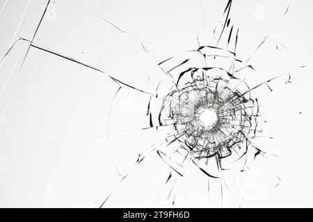 Glasballett: Entdecken Sie die faszinierende Schönheit von Bullet Impact Stockfoto