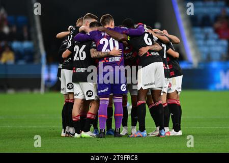 Sydney, Australien. November 2023. Das Team der Western Sydney Wanderers wird während des fünften Spiels der A-League 2023/24 zwischen Sydney FC und Western Sydney Wanderers FC im Allianz Stadium gespielt. Endergebnis: Western Sydney Wanderers 1:0 Sydney FC. (Foto: Luis Veniegra/SOPA Images/SIPA USA) Credit: SIPA USA/Alamy Live News Stockfoto