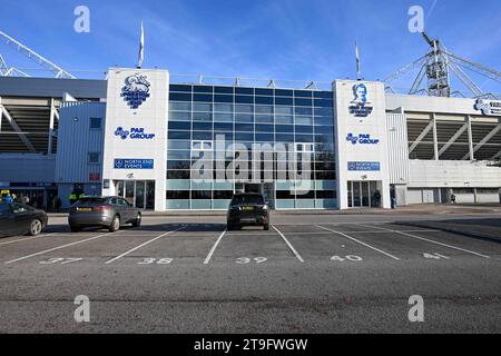 Deepdale, Preston, Großbritannien. November 2023. EFL Championship Football, Preston North End gegen Cardiff City; Preston North End Stadium außen Credit: Action Plus Sports/Alamy Live News Stockfoto