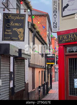 Blick auf die Bank Street in Wrexham, North Wales, Großbritannien Stockfoto