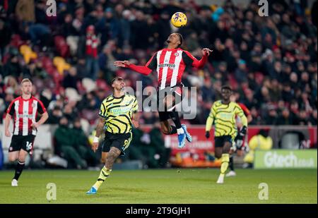 Brentfords Ethan Pinnock im Spiel der Premier League im Gtech Community Stadium in London. Bilddatum: Samstag, 25. November 2023. Stockfoto