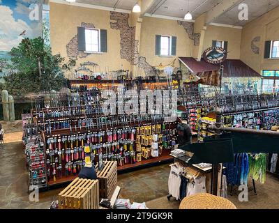 Islamorada, FL USA - 22. August 2022: Eine Luftaufnahme in einem Bass Pro Shop in Islamorada, Florida. Stockfoto