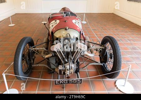 Clive Lones Morgan, Inhaber von 37 Weltrekorden und fuhr zwischen 1929 und 1935 auf der Brooklands-Strecke. Ausgestellt im Brooklands Museum, Weybridge, Surrey, Großbritannien Stockfoto