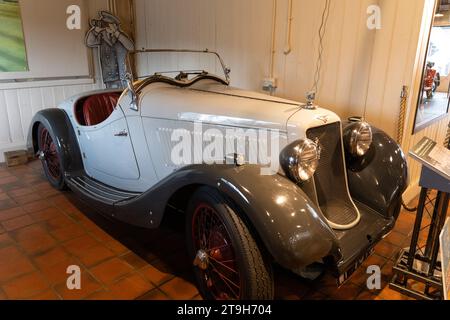 1934 Hillman Aero Minx Streamliner Car im Brooklands Museum, Weybridge, Surrey, Großbritannien Stockfoto
