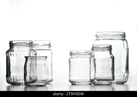 Glasgläser öffnen sich ohne Deckelansammlung Stockfoto