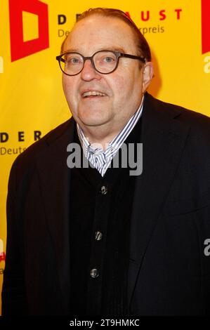 Gustav Peter Wöhler bei der Verleihung des 18. Deutscher Theaterpreis der Faust 2023 im Thalia Theater. Hamburg, 25.11.2023 *** Gustav Peter Wöhler bei der Verleihung des 18 Deutschen Theaterpreises der Faust 2023 am Thalia Theater Hamburg, 25 11 2023 Foto:xH.xHartmannx/xFuturexImagex faust 3140 Credit: Imago/Alamy Live News Stockfoto