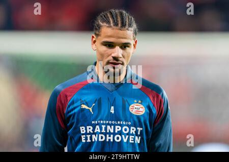 Enschede, Niederlande. November 2023. ENSCHEDE, NIEDERLANDE - 25. NOVEMBER: Armando Obispo von PSV vor dem niederländischen Eredivisie-Spiel zwischen FC Twente und PSV am 25. November 2023 in de Grolsch Veste in Enschede, Niederlande (Foto: Joris Verwijst/Orange Pictures) Credit: Orange Pics BV/Alamy Live News Stockfoto