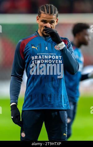 Enschede, Niederlande. November 2023. ENSCHEDE, NIEDERLANDE - 25. NOVEMBER: Armando Obispo von PSV vor dem niederländischen Eredivisie-Spiel zwischen FC Twente und PSV am 25. November 2023 in de Grolsch Veste in Enschede, Niederlande (Foto: Joris Verwijst/Orange Pictures) Credit: Orange Pics BV/Alamy Live News Stockfoto