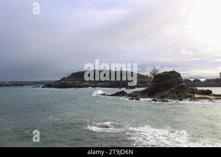 Santander, Spanien. November 2023. Santander, Spanien, 25. November 2023: Blick auf den Palast Magdalena während des täglichen Lebens in Santander, am 25. November 2023 in Santander, Spanien. (Foto: Alberto Brevers/Pacific Press) Credit: Pacific Press Media Production Corp./Alamy Live News Stockfoto