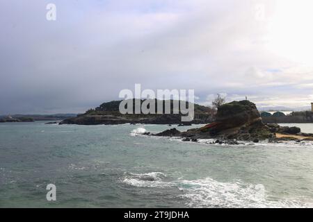 Santander, Kantabrien, Spanien. November 2023. Santander, Spanien, 25. November 2023: Blick auf den Palast Magdalena während des täglichen Lebens in Santander, am 25. November 2023 in Santander, Spanien. (Kreditbild: © Alberto Brevers/Pacific Press via ZUMA Press Wire) NUR REDAKTIONELLE VERWENDUNG! Nicht für kommerzielle ZWECKE! Stockfoto