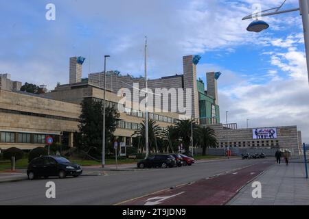 Santander, Kantabrien, Spanien. November 2023. Santander, Spanien, 25. November 2023: Blick auf den Canrabria Festival Palace während des täglichen Lebens in Santander, am 25. November 2023, in Santander, Spanien. (Kreditbild: © Alberto Brevers/Pacific Press via ZUMA Press Wire) NUR REDAKTIONELLE VERWENDUNG! Nicht für kommerzielle ZWECKE! Stockfoto