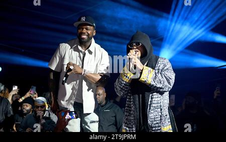 50 Cent und Jeremih, die auf der FLIPPER's ROLLER BOOGIE PALACE london Afterparty zum ersten Geburtstag am 11. november 2023 vortraten Stockfoto