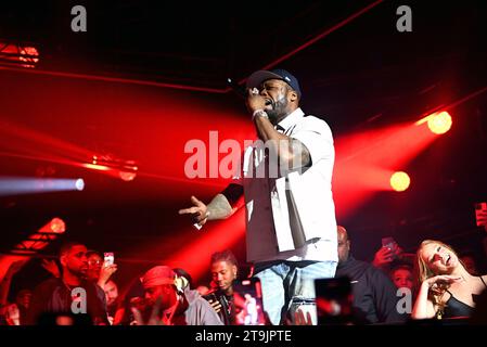 50 Cent und Jeremih, die auf der FLIPPER's ROLLER BOOGIE PALACE london Afterparty zum ersten Geburtstag am 11. november 2023 vortraten Stockfoto