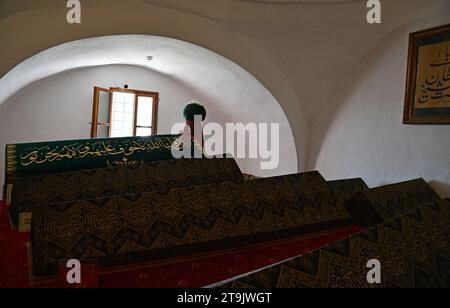 Edebali, der spirituelle Gründer des Osmanischen Reiches, ist im Seyh Edebali-Grab in Bilecik, Türkei, begraben. Stockfoto