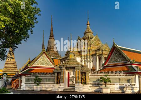 Phra Mondop Bibliothek des buddhistischen Tempels Wat Pho in Bangkok, Thailand, Asien | Phra Mondop Scripture Hall im buddhistischen Tempelkomplex W Stockfoto