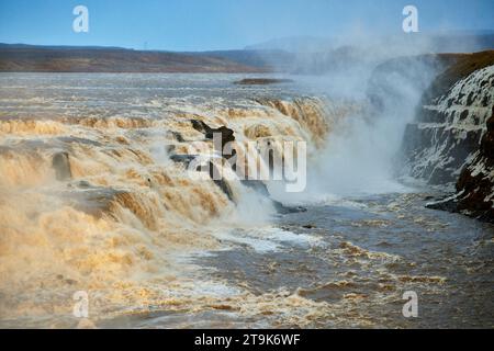 Gullfoss Wasserfall in der Schlucht des Flusses Hvítá im Südwesten Islands Stockfoto