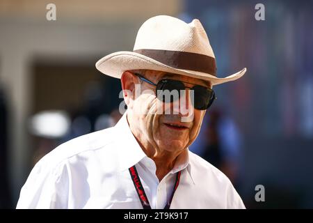 Abu Dhabi, Vereinigte Arabische Emirate. November 2023. Peter sauber vor dem Formel-1-Grand-Prix von Abu Dhabi auf dem Yas Marina Circuit am 26. November 2023 in Abu Dhabi, Vereinigte Arabische Emirate. (Kreditbild: © Beata Zawrzel/ZUMA Press Wire) NUR REDAKTIONELLE VERWENDUNG! Nicht für kommerzielle ZWECKE! Stockfoto