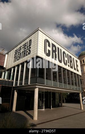 Das Äußere des Schmelztiegels in Sheffield. Legendärer Veranstaltungsort, bekannt für Snooker. Stockfoto