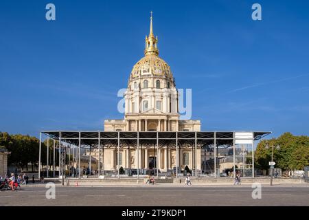 Paris, Frankreich - 8. Oktober 2023 : das Hôtel des Invalides, das Haus der Invaliden, ein Militärmuseum in Paris Frankreich Stockfoto