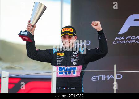 Abu Dhabi, Emirats Arabes Unis. November 2023. MARTINS Victor (fra), ART Grand Prix, Dallara F2, Porträt während der 13. Runde der FIA Formel-2-Meisterschaft 2023 vom 24. Bis 26. November 2023 auf dem Yas Marina Circuit in Abu Dhabi, Vereinigte Arabische Emirate - Foto Florent Gooden/DPPI Credit: DPPI Media/Alamy Live News Stockfoto