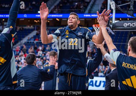 Madrid, Madrid, Spanien. November 2023. Edy Tavares von Real Madrid vor dem Spiel der spanischen ACB-Liga zwischen Real Madrid und Morabanc Andorra im Wizink Center in Madrid, Spanien. (Kreditbild: © Alberto Gardin/ZUMA Press Wire) NUR REDAKTIONELLE VERWENDUNG! Nicht für kommerzielle ZWECKE! Stockfoto