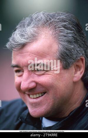 TERRY VENABLES, Manager in England, Bisham Abbey 960423. Foto: Glyn Kirk/Action Plus...1996.Soccer.England Coach.Portrait.El Tel.football.mangers.association.coaches.international Internationals Stockfoto