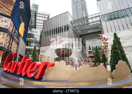 Kuala Lumpur, Malaysia - November 25,2023 : wunderschöne Weihnachtsdekoration von Cartier vor dem Pavillon Kuala Lumpur. Man kann sehen, wie man aro erkundet Stockfoto