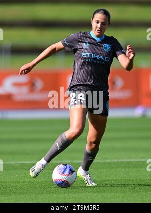 Sydney, Australien. November 2023. Daniela Galic vom Melbourne City FC wird während des 6. Runde-Spiels der Frauen in der A-League 2023/24 zwischen Sydney FC und Melbourne City FC im Sydney Olympic Park in Aktion gesehen. Endstand Melbourne City FC 3:2 Sydney FC. Quelle: SOPA Images Limited/Alamy Live News Stockfoto