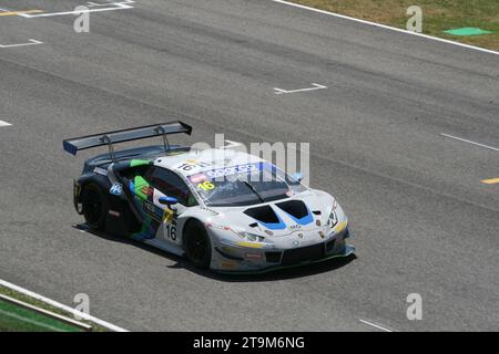 Foto auf dem Mugello Circuit während eines Rennens der italienischen GT3-Meisterschaft Stockfoto