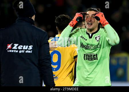 Frosinone, Italien. November 2023. Stefano Turati von Frosinone feiert am 26. November 2023 im Benito Stirpe Stadion in Frosinone (Italien) das Fußballspiel der Serie A zwischen Frosinone Calcio und Genua CFC. Quelle: Insidefoto di andrea staccioli/Alamy Live News Stockfoto