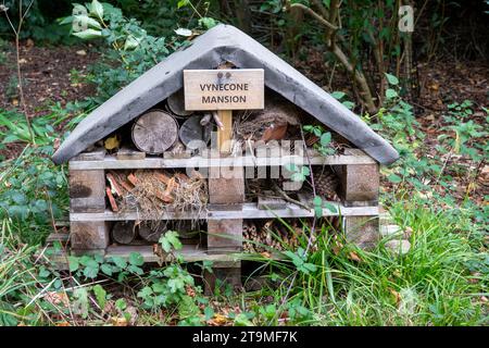 Vynecone Mansion Insektenhotel Wildlife Home Stockfoto