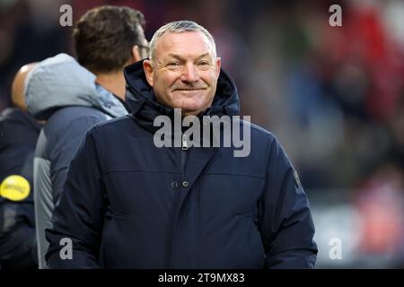 ROTTERDAM, NIEDERLANDE - 26. NOVEMBER: Cheftrainer Ron Jans (FC Utrecht) sieht beim Eredivisie-Spiel von Sparta Rotterdam und FC Utrecht in Het zu Stockfoto