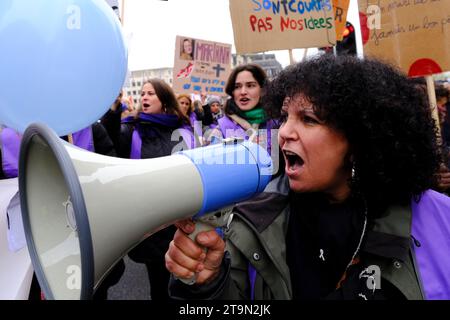 Brüssel, Belgien November 2023. Die Menschen nehmen an einer nationalen Demonstration im Rahmen des Internationalen Tages zur Beseitigung der Gewalt gegen Frauen am 26. November 2023 in Brüssel, Belgien, Teil. Quelle: ALEXANDROS MICHAILIDIS/Alamy Live News Stockfoto