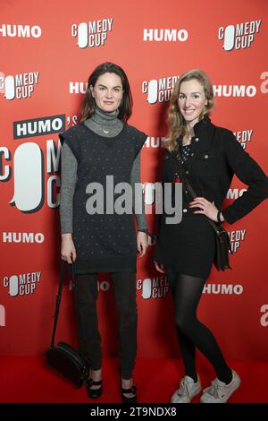 Antwerpen, Belgien. November 2023. Anouck Lepere (L) fotografiert bei der letzten Show von Humos Comedy Cup 2023 in der Arenbergschouwburg in Antwerpen, Sonntag, den 26. November 2023. Humo's Comedy Cup ist ein Wettbewerb, der von der Wochenzeitschrift Humo organisiert wird, um die größten Comedy-Talente zu belohnen. BELGA FOTO NICOLAS MAETERLINCK Credit: Belga News Agency/Alamy Live News Stockfoto