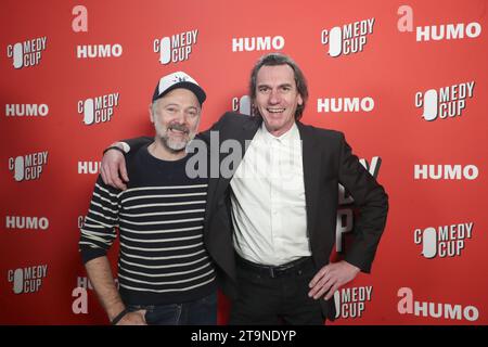 Antwerpen, Belgien. November 2023. Die Komiker Henk Rijckaert und Bert Gabriels wurden während der letzten Show von Humos Comedy Cup 2023 in der Arenbergschouwburg in Antwerpen am 26. November 2023 gezeigt. Humo's Comedy Cup ist ein Wettbewerb, der von der Wochenzeitschrift Humo organisiert wird, um die größten Comedy-Talente zu belohnen. BELGA FOTO NICOLAS MAETERLINCK Credit: Belga News Agency/Alamy Live News Stockfoto