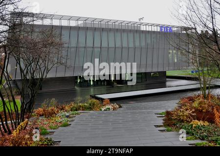 Schweiz: Der FIFA-Zentrale in Zürich widerspiegelt, Macht und Geld in den grossen Sport-Business Stockfoto